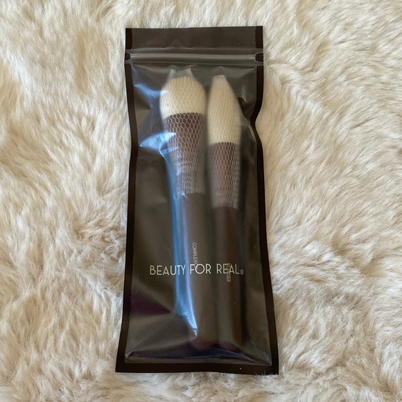Beauty for Real 2 pc Luxe Brush set - Picture 2 of 4